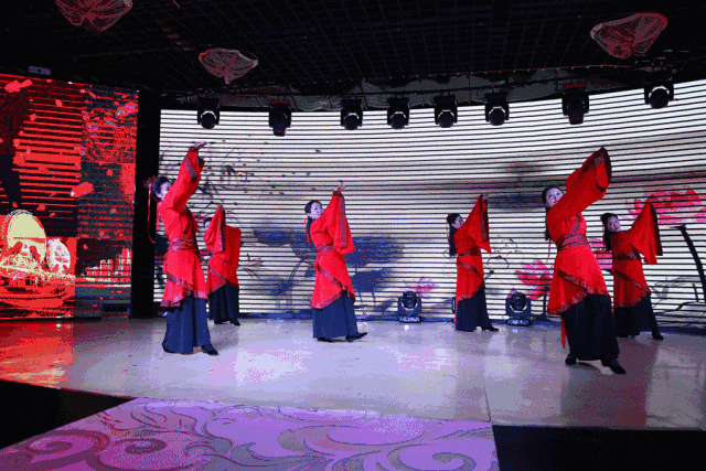 1518401180123348.gif 214.gif